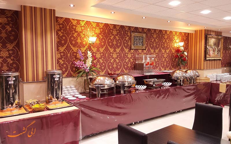 مطعم فندق Esteghlal في تبريز لطلب أطباق تبريز