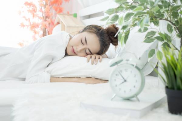 فوائد اليوغا في الحمل وتحسين النوم