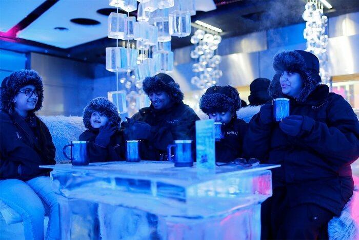 ابتعد عن الحرارة في Chillout Ice Lounge