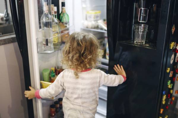 التخلص من الرائحة الكريهة للثلاجة
