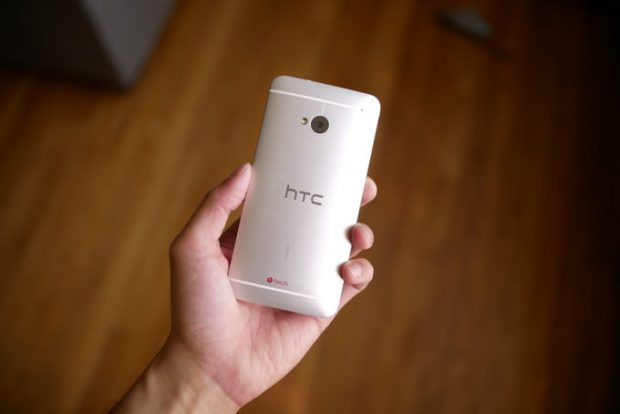 هواتف HTC